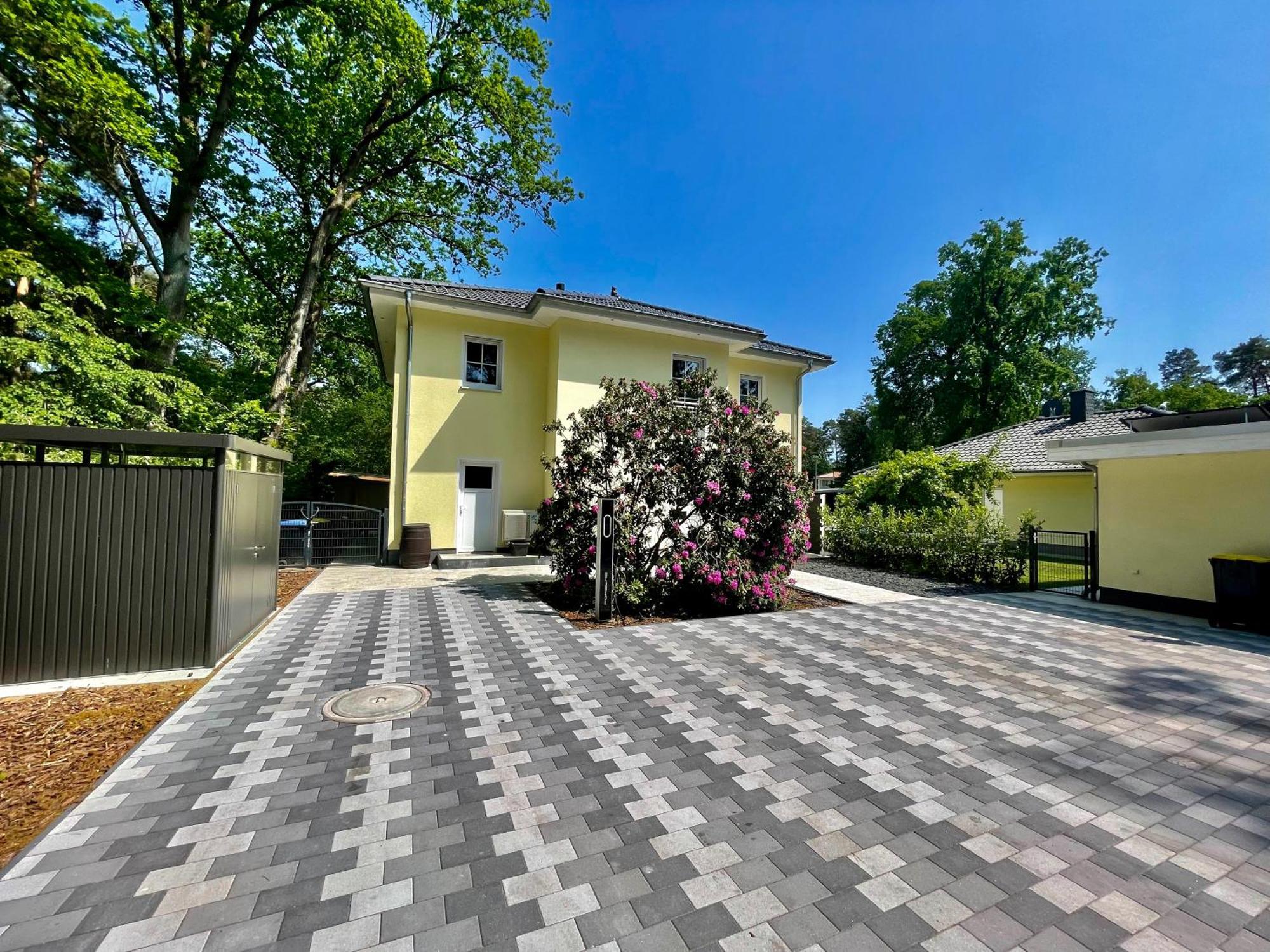 Ferienwohnung Im Gruenen Oranienburg Bagian luar foto
